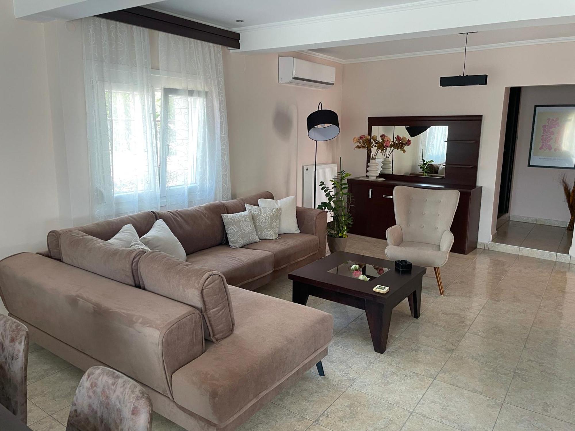 Aristides Guesthouse Krinidhes Экстерьер фото