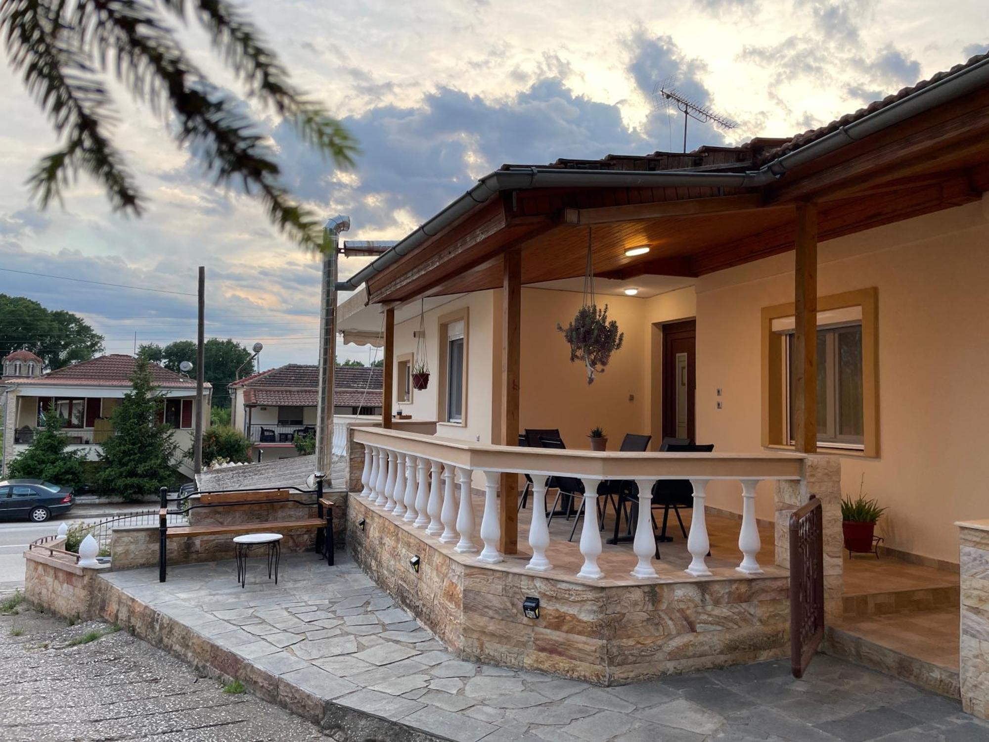 Aristides Guesthouse Krinidhes Экстерьер фото