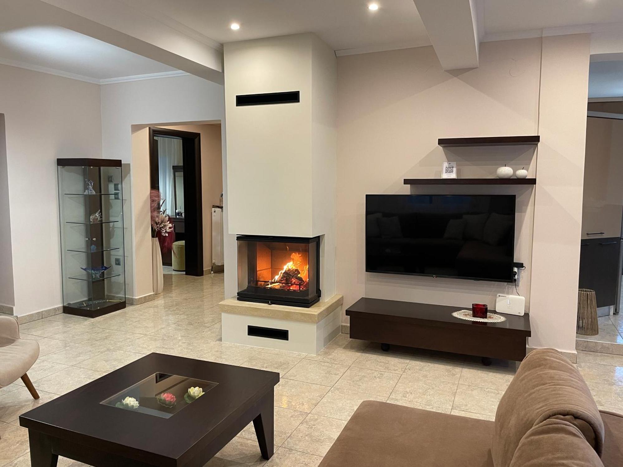 Aristides Guesthouse Krinidhes Экстерьер фото